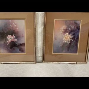 A pair of beautiful Asian prints